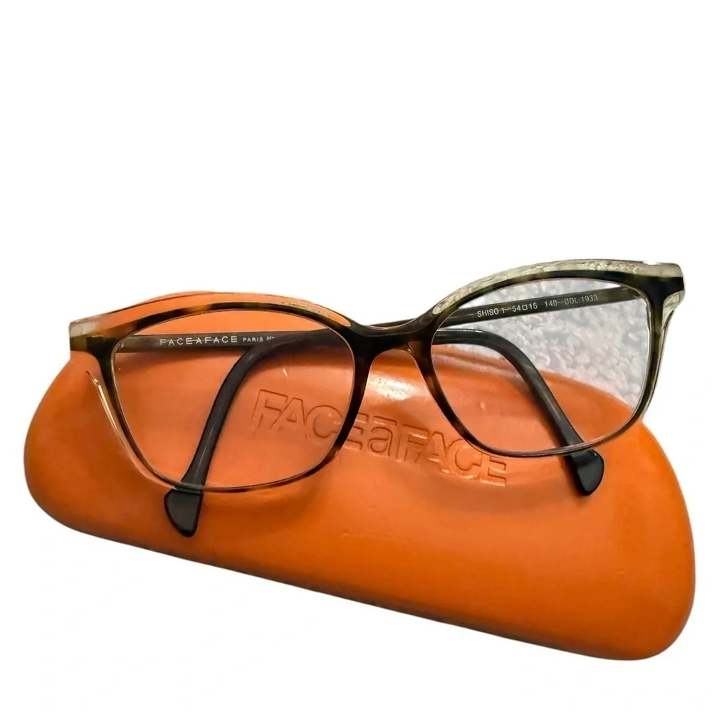 The Face a Face Shiso eyeglasses with original case in great condition handmade
